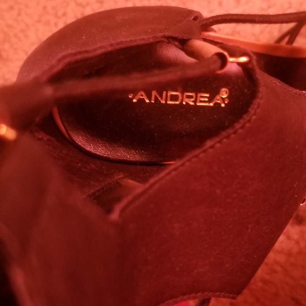 Heels - Picture 3 of 5